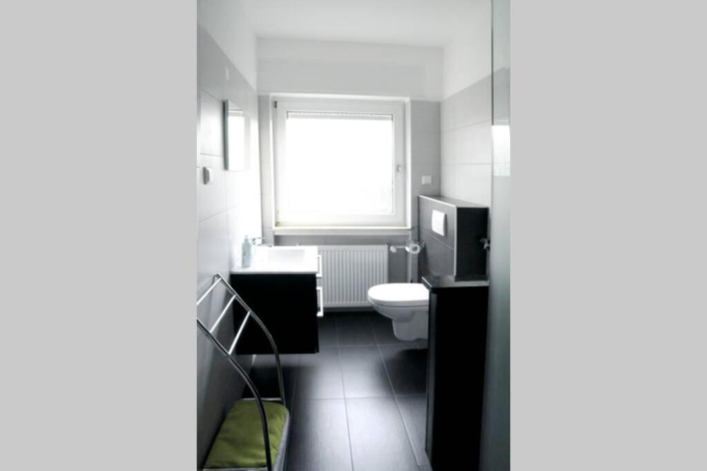 Traumhafte Kurstadt Apartment Moderne 2Zkb Balkon-Parkplatz 7-24 Check-In บัดเนาไฮม์ ภายนอก รูปภาพ