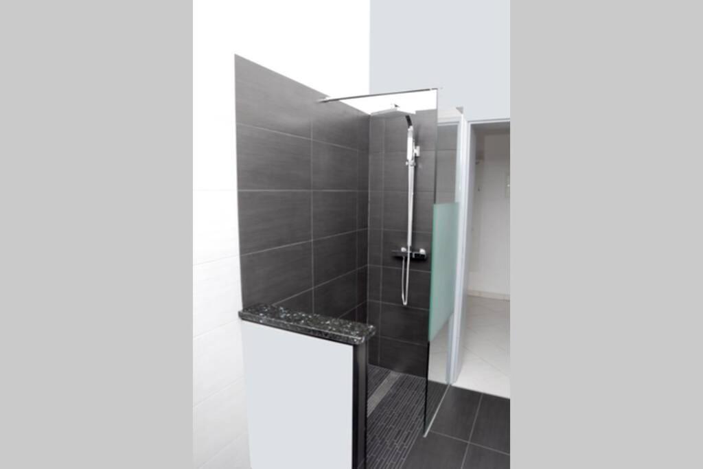Traumhafte Kurstadt Apartment Moderne 2Zkb Balkon-Parkplatz 7-24 Check-In บัดเนาไฮม์ ภายนอก รูปภาพ