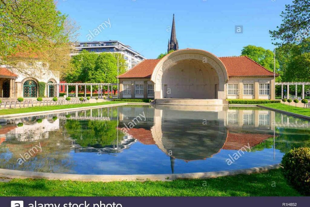 Traumhafte Kurstadt Apartment Moderne 2Zkb Balkon-Parkplatz 7-24 Check-In บัดเนาไฮม์ ภายนอก รูปภาพ